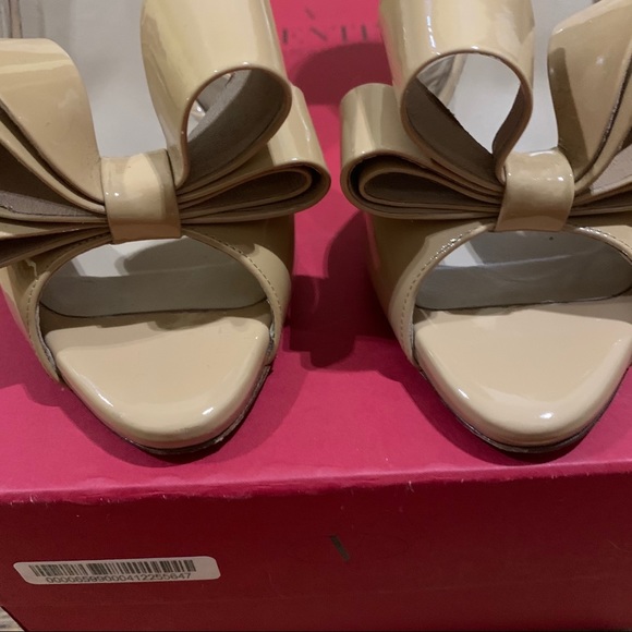 Authentic Valentino Garavani Bow Pump Shoes 38 - Picture 11 of 15